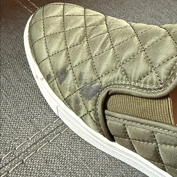 Steve Madden Olive Green Quilted Slip On Loafers - Picture 7 of 7